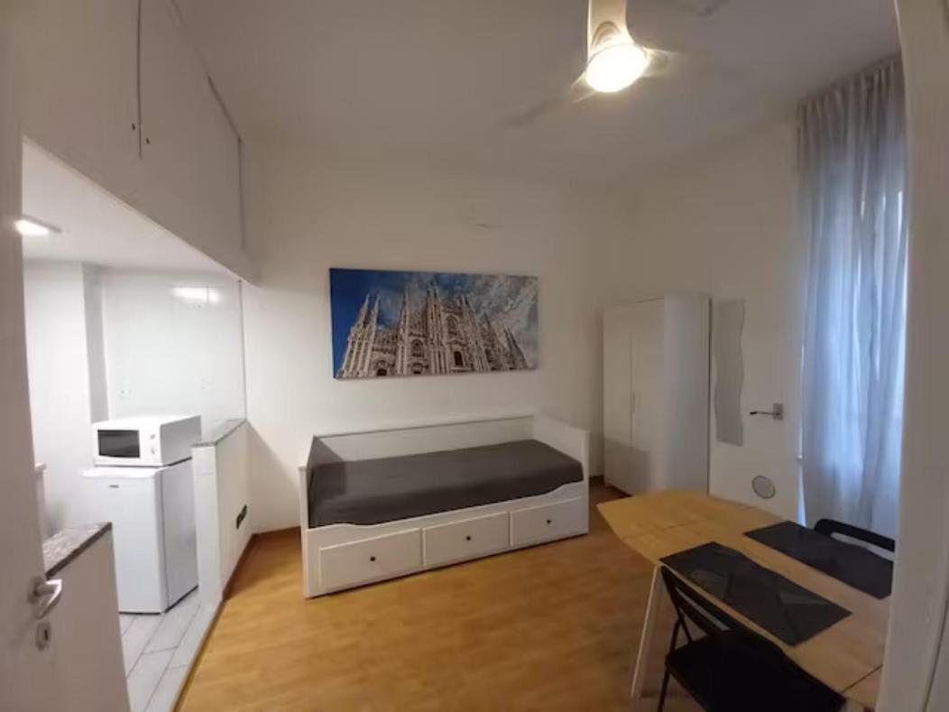 Appartamento Bilocale Al Nolo, Metropolitana Mm1 Pasteur Milano Esterno foto